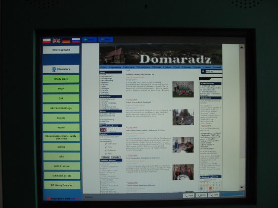 Ekran infokiosku ze stron Gminy Domaradz